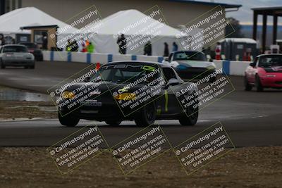 media/Nov-16-2025-CalClub SCCA (Sun) [[2975c16dfc]]/Group 4/Turn 1/